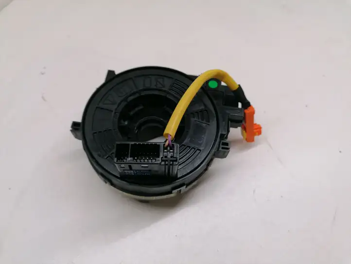 Toyota Auris E180 (2012 - 2018) 8924502060 Контактное кольцо SRS — фото 1