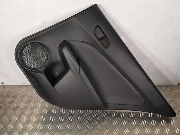 Toyota Prius (XW50) (2015 - ) Обшивка задней двери — фото 1