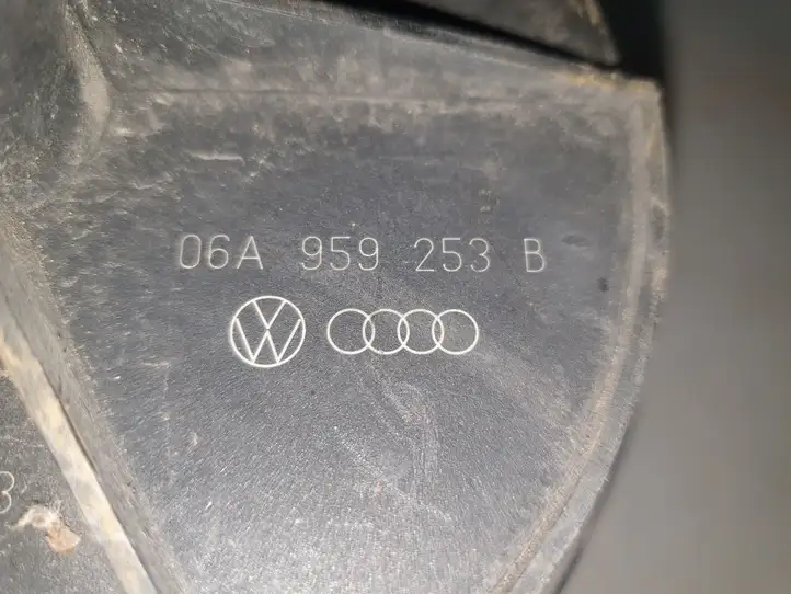 Volkswagen PASSAT B6 (2005 - 2010) 06A959253B Резонатор впуска — фото 5