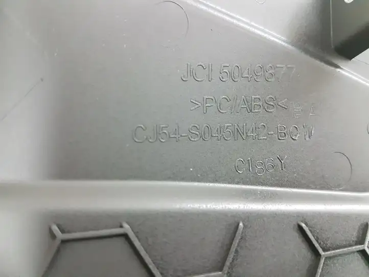 Ford Escape III (2013 - 2019) CJ54S045N42BCW Отделка внутренней панели салона — фото 3