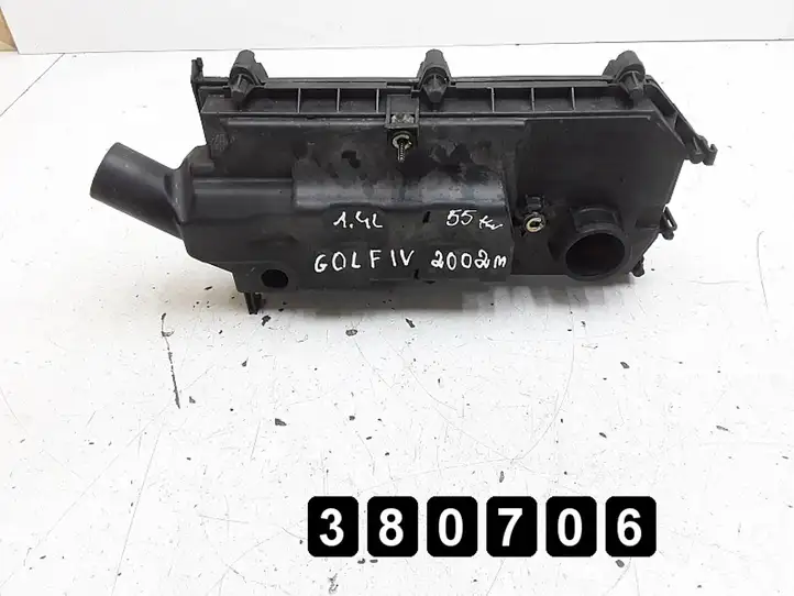 Volkswagen Golf IV (1998 - 2005) 1400petrol Корпус воздушного фильтра — фото 2