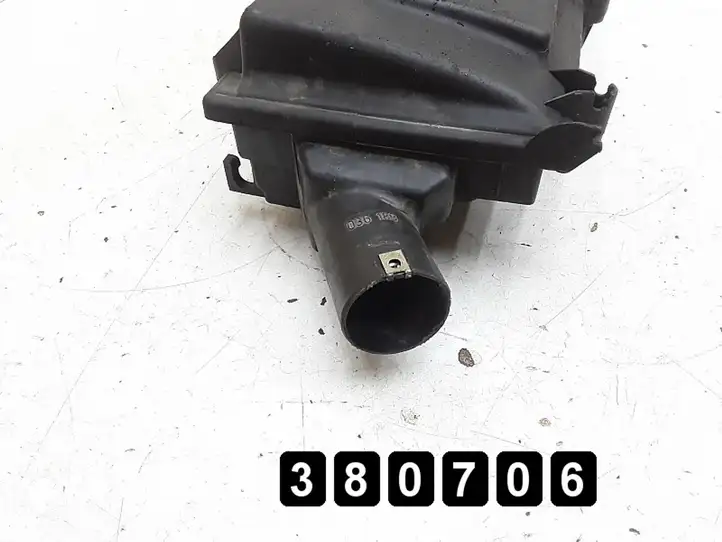 Volkswagen Golf IV (1998 - 2005) 1400petrol Корпус воздушного фильтра — фото 5