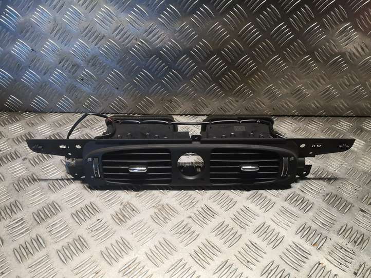 Jaguar XJ X350 (2003 - 2009)  2W9319K617AD Воздушная решётка окна