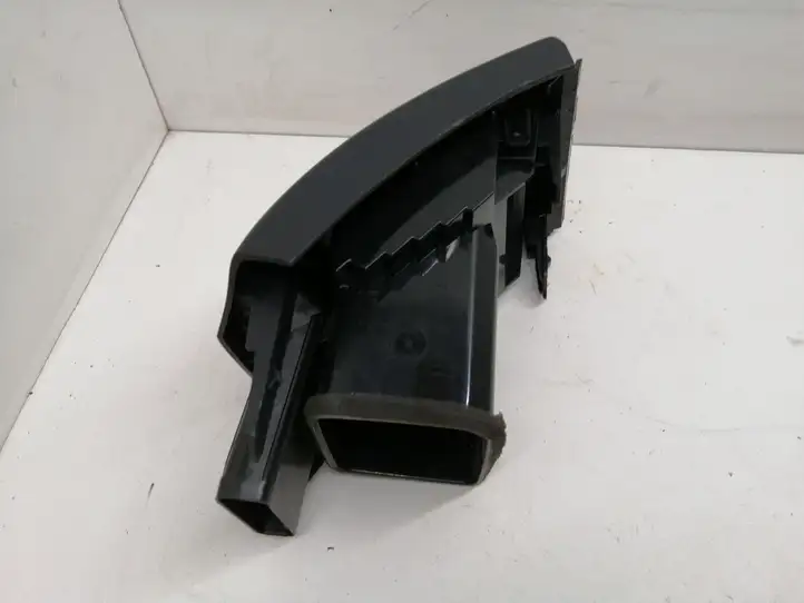 Toyota Prius (XW30) (2009 - 2015) 5565047070 Боковой воздушный дефлектор — фото 4