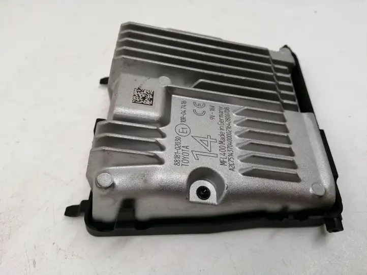 Toyota Auris E180 (2012 - 2018) 8818102030 Камера в лобовом стекле — фото 6