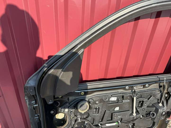 Dodge Ram (2018 - )   Дверь