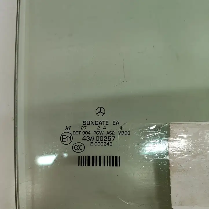 Mercedes-Benz (2015 - ) A2227300418 Стекло раздвижной двери — фото 6