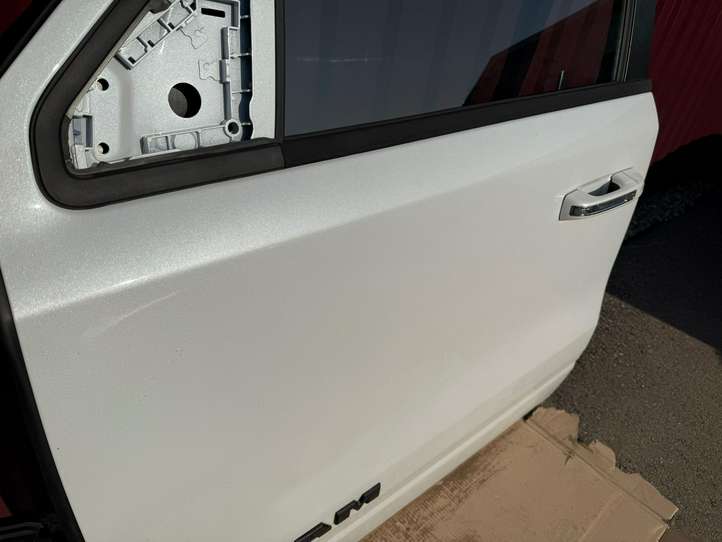 Dodge Ram (2018 - )   Дверь
