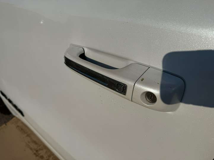 Dodge Ram (2018 - )   Дверь