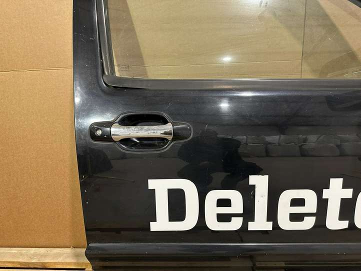 Isuzu D-Max (2002 - 2008)   Дверь