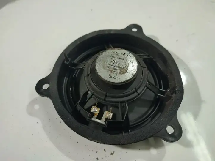 Nissan Micra (2010 - 2013) 30G13 Динамики передних дверей — фото 3