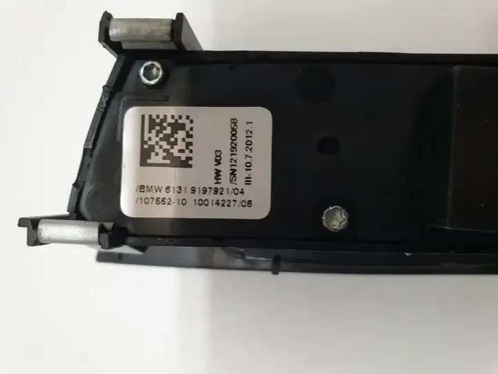 BMW 5 F10 F11 (2009 - 2016) 61319197921 Другие включатели / ручки/ переключатели — фото 2