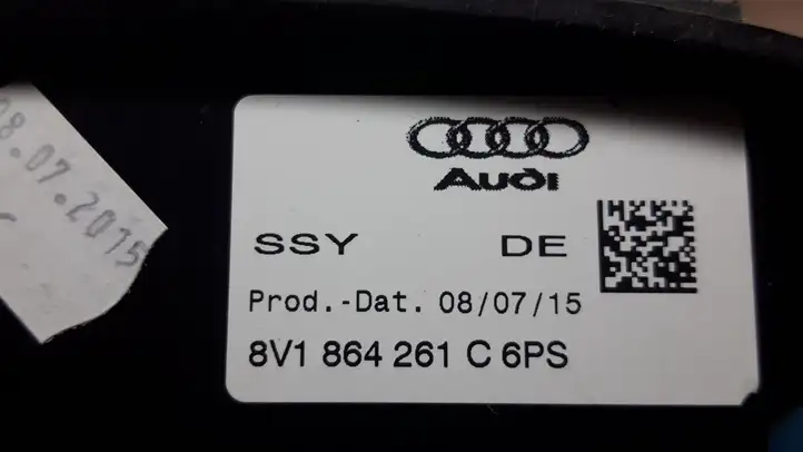 Audi A3/S3 8V (2012 - 2016) 8V1864261 Прочие детали панели — фото 2