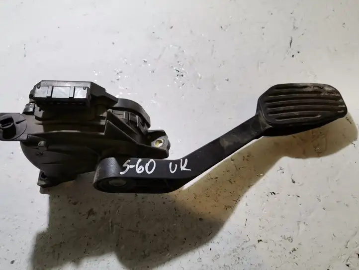 Volvo S60 (2004 - 2010) 30666661 Педаль акселератора — фото 1