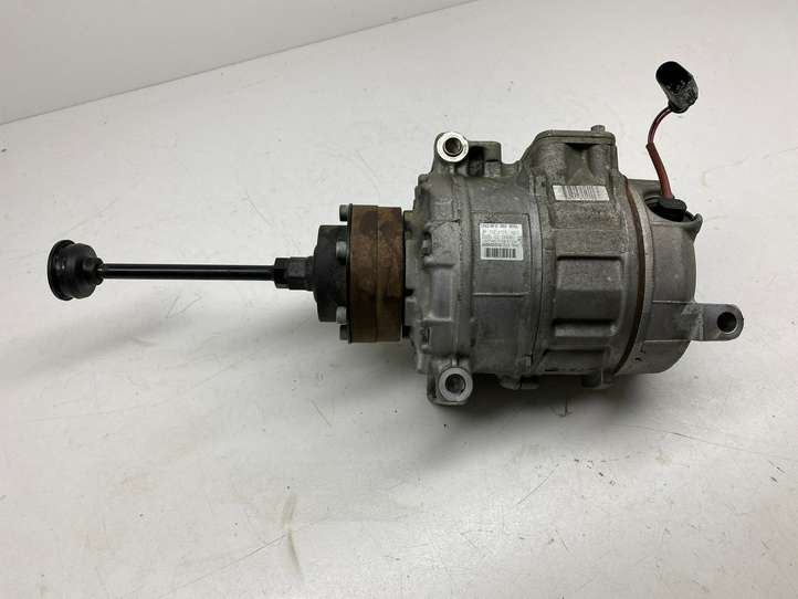 Audi A4 (2004 - 2009)  4F0260805L Компрессор (насос) кондиционера воздуха