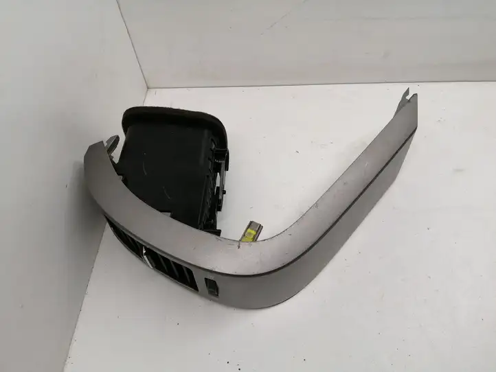 Toyota Prius (XW20) (2003 - 2009) 5566047020 Боковой воздушный дефлектор — фото 1
