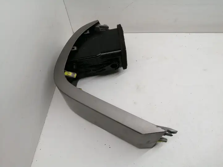 Toyota Prius (XW20) (2003 - 2009) 5566047020 Боковой воздушный дефлектор — фото 4
