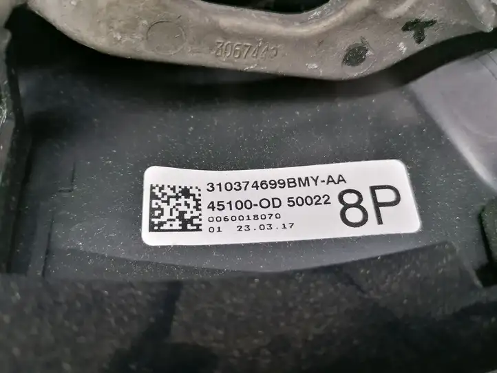 Toyota Yaris (2014 - 2019) 45100OD Руль — фото 3