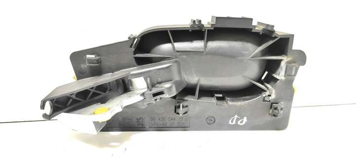 Peugeot 307 (2001 - 2005)  9643604477 Внутренняя ручка