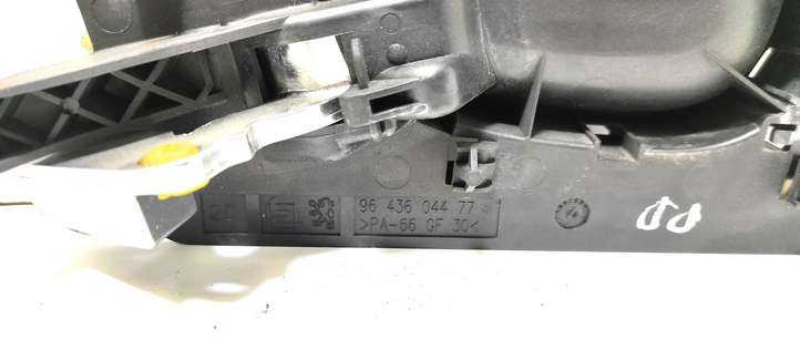 Peugeot 307 (2001 - 2005)  9643604477 Внутренняя ручка