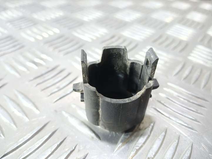 Saab 9-3 Ver2 (2003 - 2007)  1036025946 Кронштейн заднего датчика парковки (PDC)