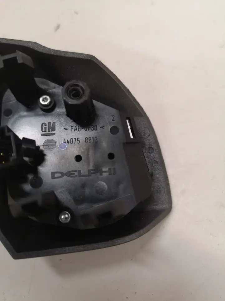 Opel Astra K (2015 - 2020) 440758813 Кнопки на рулевом колесе — фото 4