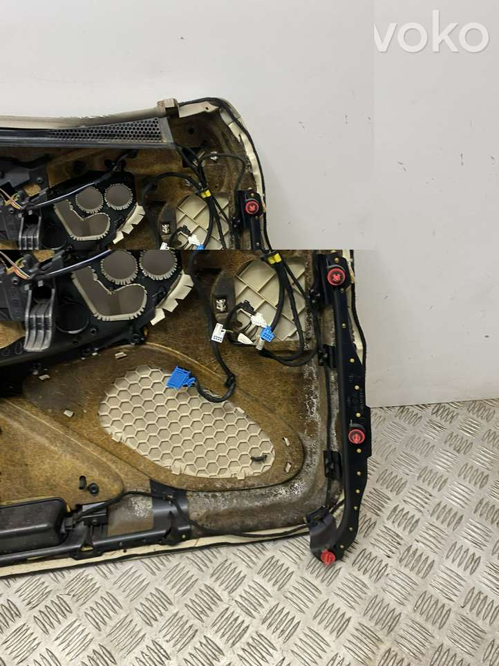 Mercedes-Benz SL R230 (2001 - 2012)  A2307202670 Обшивка передней двери