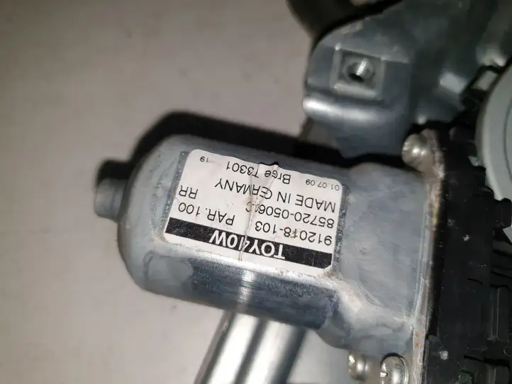 Toyota Avensis T270 (2009 - 2012) 977556106 Стеклоподъемник задней двери — фото 6