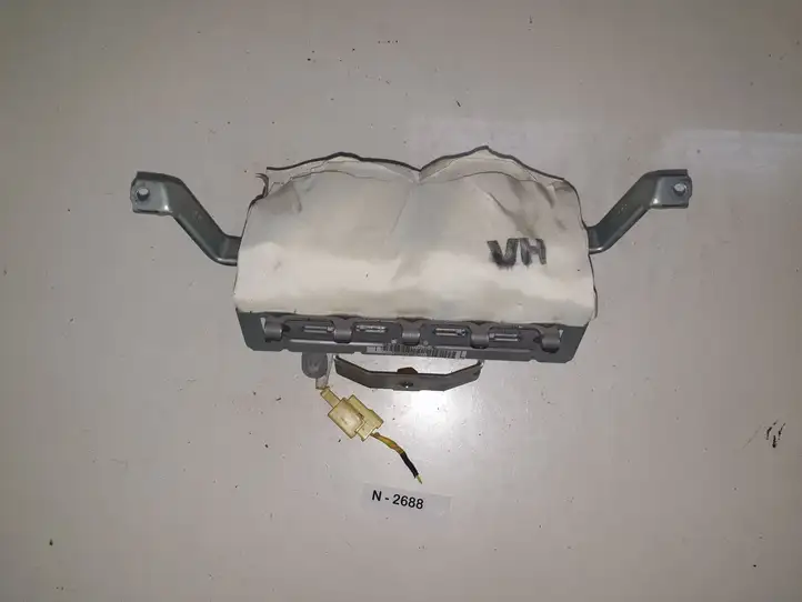 Toyota Avensis T270 (2009 - 2012) 8214005010 Подушка безопасности пассажира — фото 1