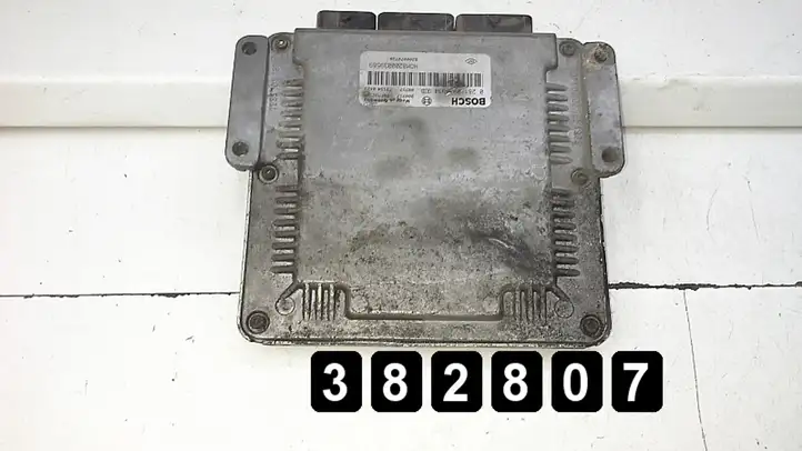 Renault Megane I (1995 - 2002) 8200039569 Блок управления двигателем (ЭБУ) — фото 2
