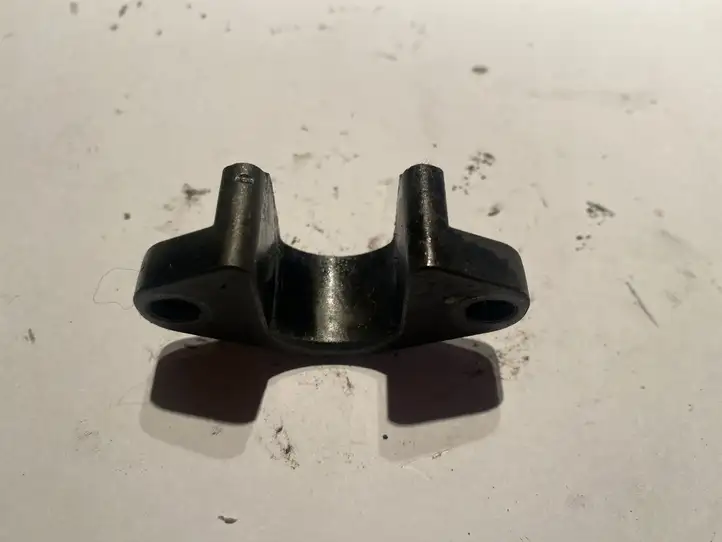 BMW 3 E90 E91 (2005 - 2012) Держатель форсунки — фото 3