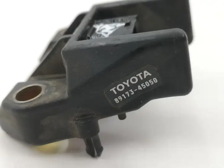 Toyota RAV 4 (XA20) (2000 - 2005) 8917345050 Датчик удара SRS — фото 3