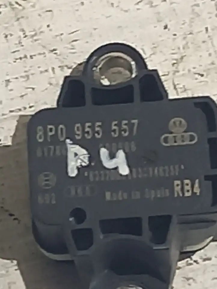 Audi A4 S4 B8 8K (2007 - 2011) 8P0955557 Датчик удара SRS — фото 2