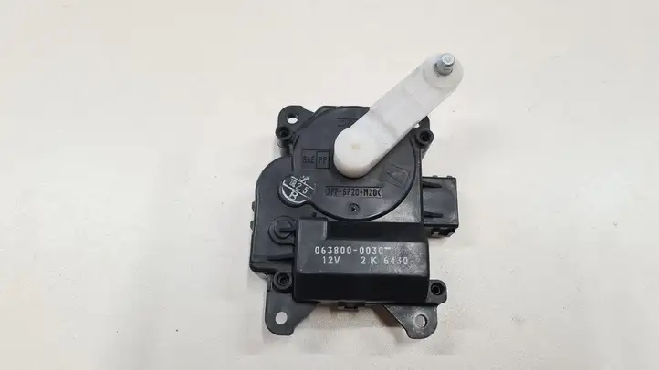Subaru Legacy (2003 - 2009) 0638000030 Двигатель задвижки потока воздуха — фото 3
