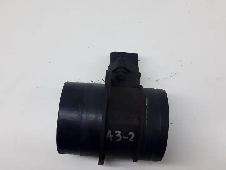 Audi A3/S3 8P (2003 - 2005) 074906461B Датчик массового расхода воздуха — фото 1