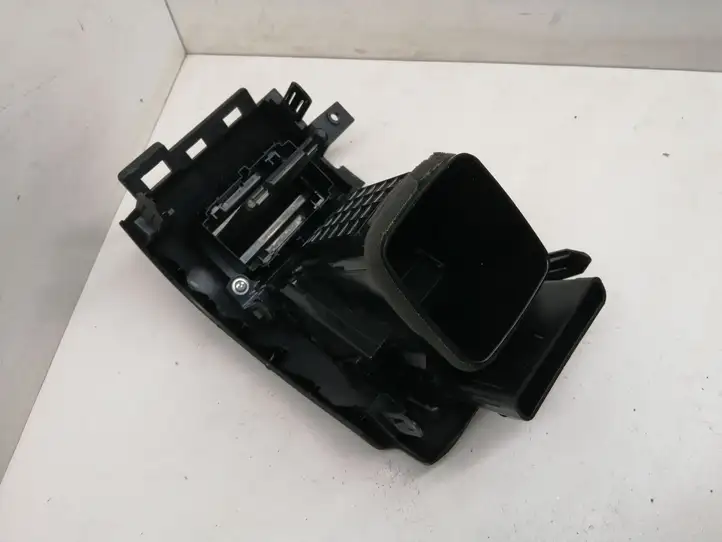 Toyota Prius+ (ZVW40) (2011 - 2018) 5568647060 Боковой воздушный дефлектор — фото 2