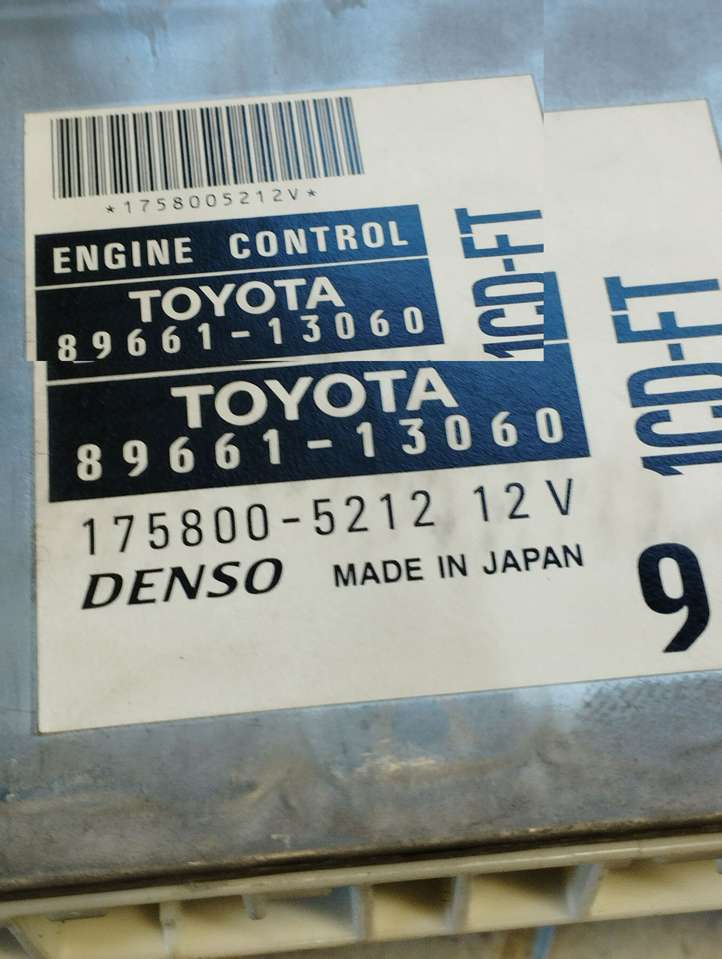 Toyota Corolla Verso E121 (2001 - 2004)  8966113060 Блок управления двигателя