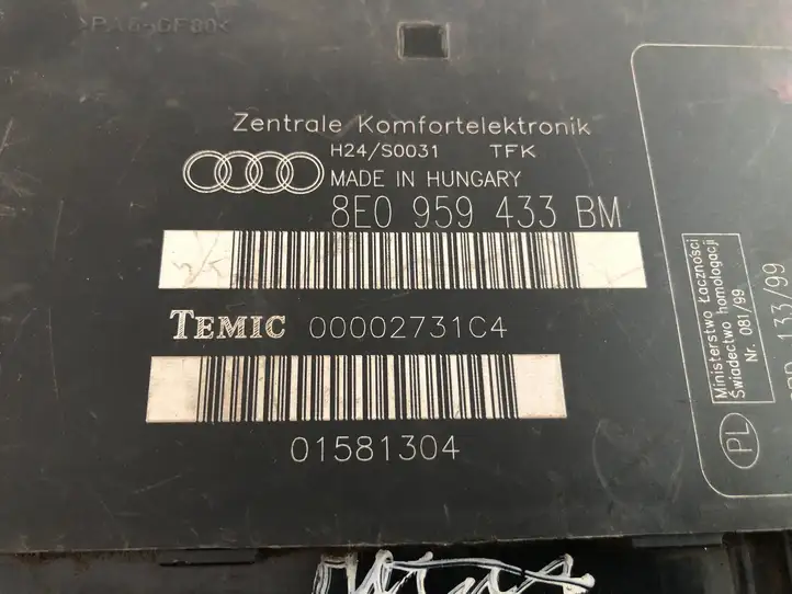 Audi A4 S4 B7 8E 8H (2004 - 2009) 8E0959433BM Модуль комфорта — фото 3