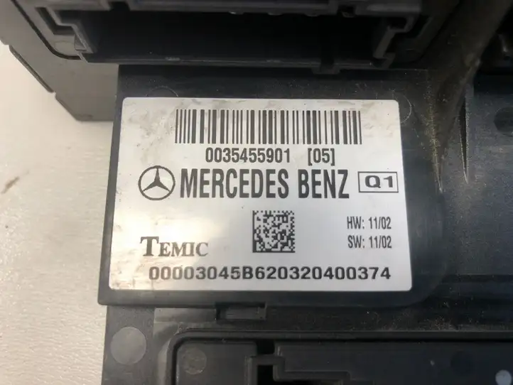 Mercedes-Benz E W211 (2002 - 2009) 0035455901 Блок предохранителей — фото 3