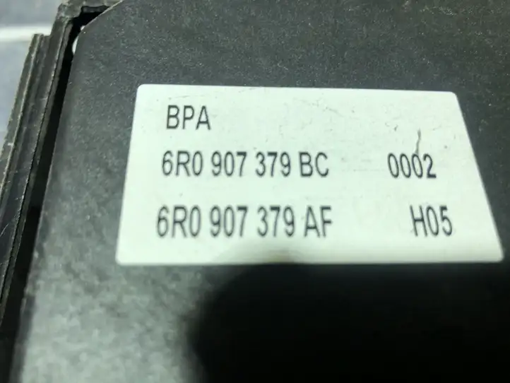 Volkswagen Cross Polo (2009 - 2018) 6R0907379BC ABS блок — фото 2