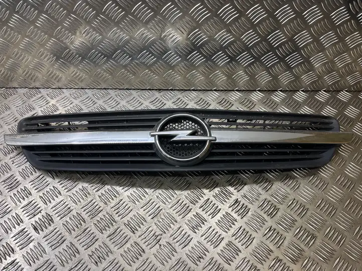 Opel Meriva A (2002 - 2006) 461088395 Верхняя решетка радиатора — фото 1