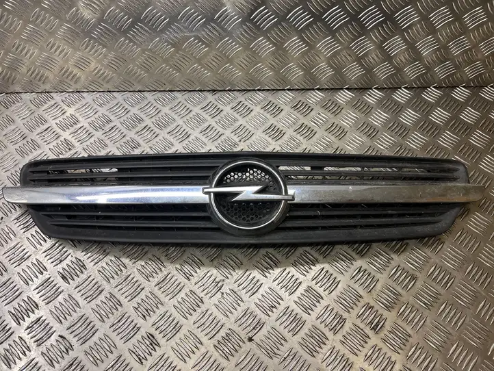Opel Meriva A (2002 - 2006) 461088395 Верхняя решетка радиатора — фото 1
