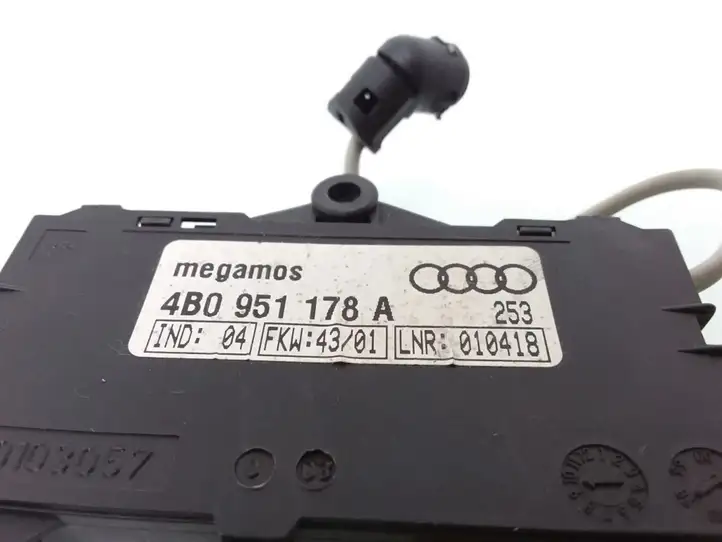 Audi A6 S6 C5 4B (2001 - 2004) 4B0951178A Датчик охранной сигнализации — фото 3