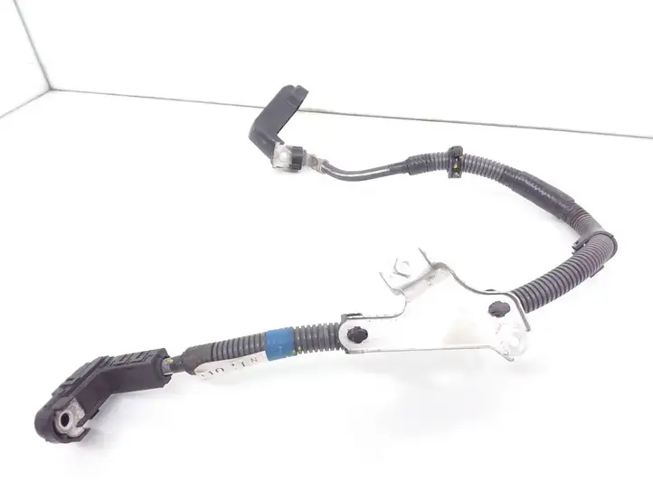 Toyota RAV 4 (XA40) (2012 - 2018) 8212242110 Прочая электропроводка — фото 1