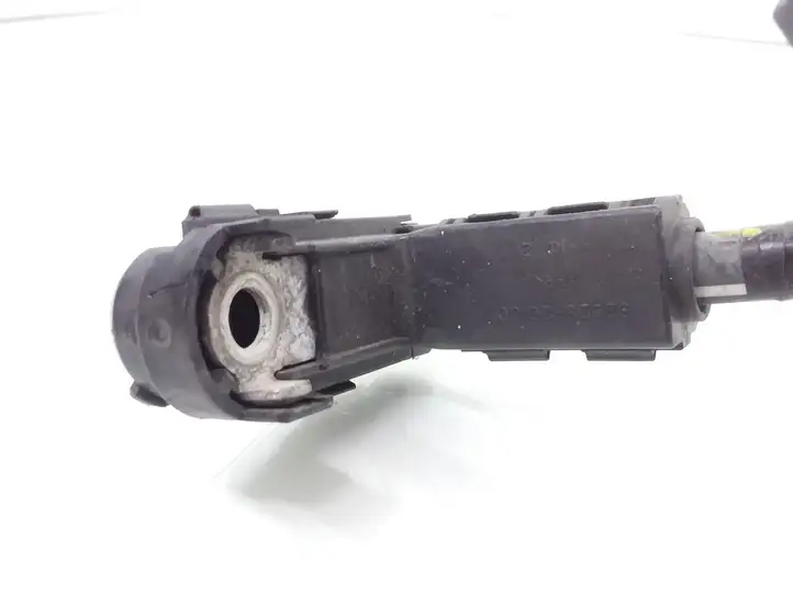 Toyota RAV 4 (XA40) (2012 - 2018) 8212242110 Прочая электропроводка — фото 3