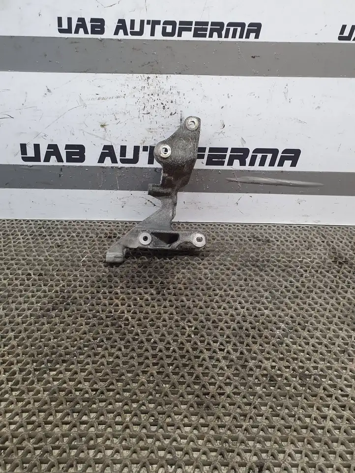 Nissan Qashqai (2013 - 2017) 147174072R Кронштейн охладителя EGR — фото 1