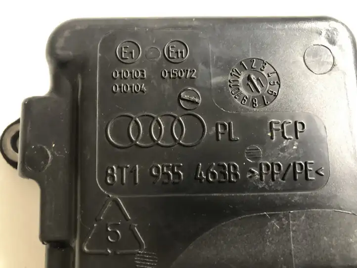 Audi A4 S4 B8 8K (2007 - 2011) 8T1955463B Бачок омывателя стекла — фото 3