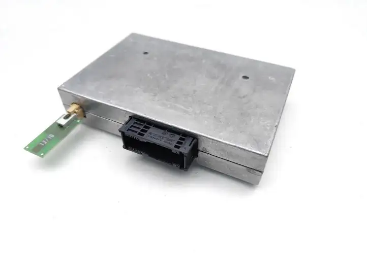 Audi A4 S4 B8 8K (2007 - 2011) 8T0862335D Кронштейн блока Bluetooth — фото 1
