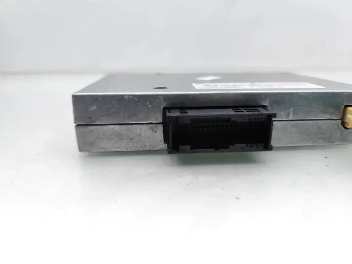 Audi A4 S4 B8 8K (2007 - 2011) 8T0862335D Кронштейн блока Bluetooth — фото 6