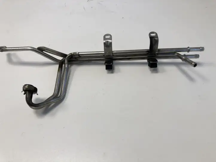 Volkswagen Cross Polo (2009 - 2018) 03F121497A Трубки масляной системы — фото 3